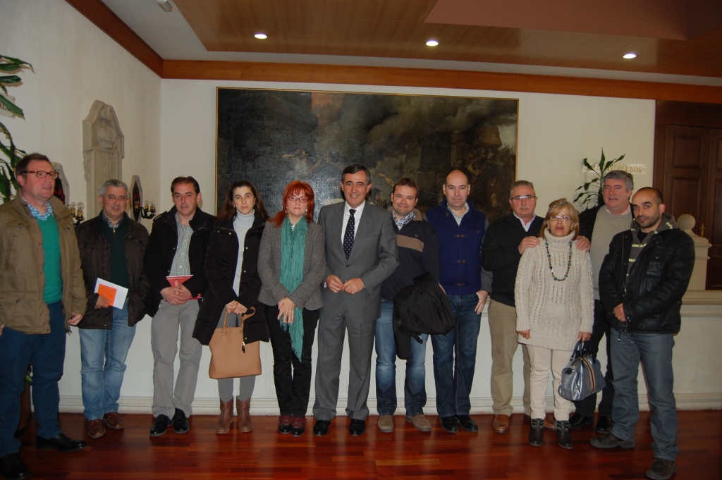 LA DIPUTACIÓN DE SORIA SE COMPROMETE AL MANTENIMIENTO DE LA VÍA VERDE LOS DOS PRIMEROS AÑOS Y PRESENTA A LOS AYUNTAMIENTOS POR LOS QUE TRANSCURRE EL TRAZADO EL PROYECTO QUE YA HA SIDO ENVIADO AL MINISTERIO DE AGRICULTURA, ALIMENTACIÓN Y MEDIO AMBIENTE